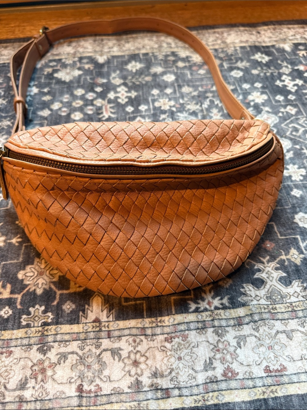 Mandrn Woven Atlas